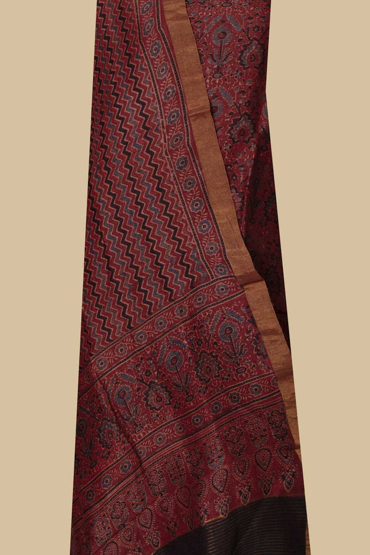 Ajrak Suits - Matkatus