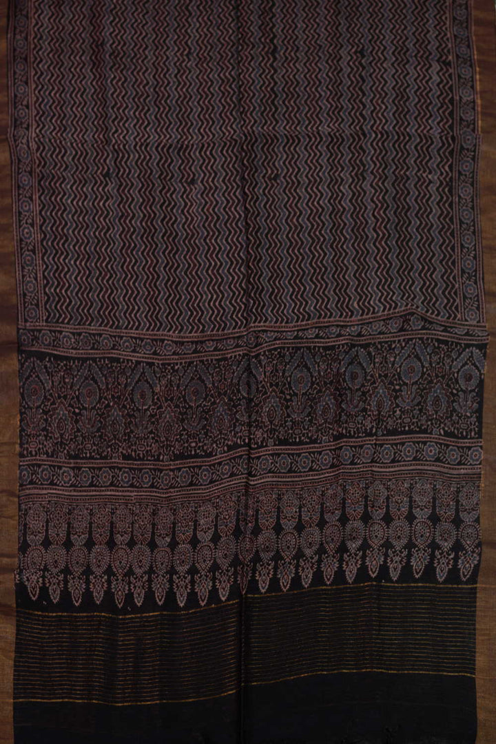 Unstitched Suits - Matkatus 