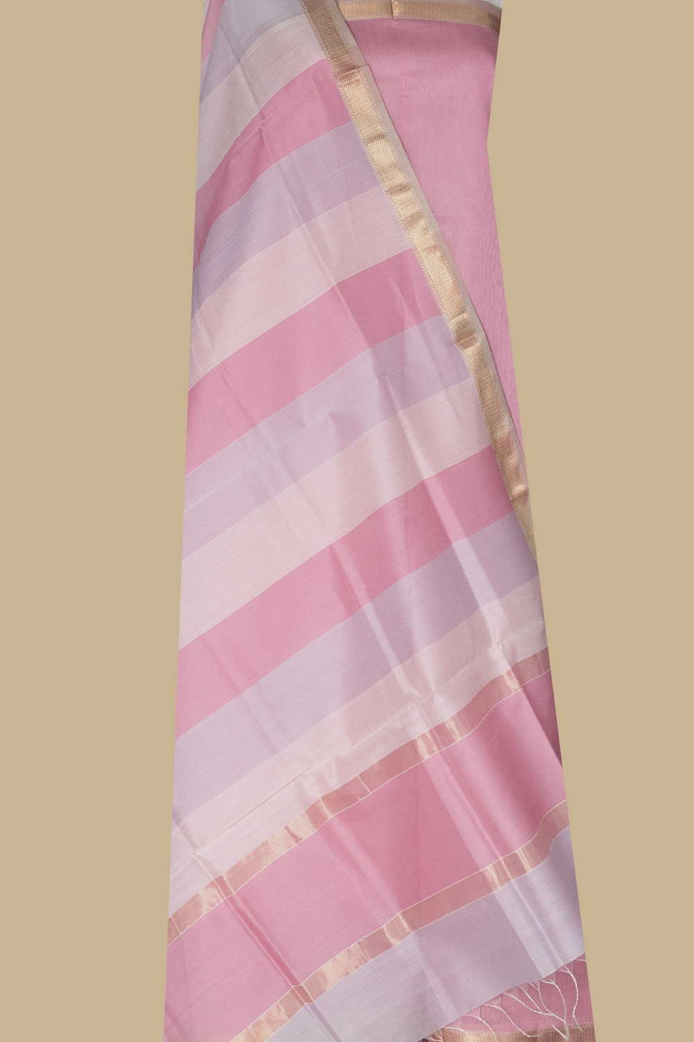 Top & Dupatta - Matkatus 