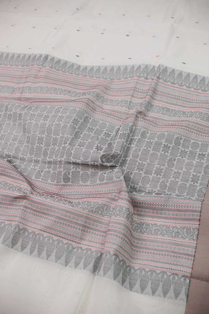 Sarees - Matkatus 