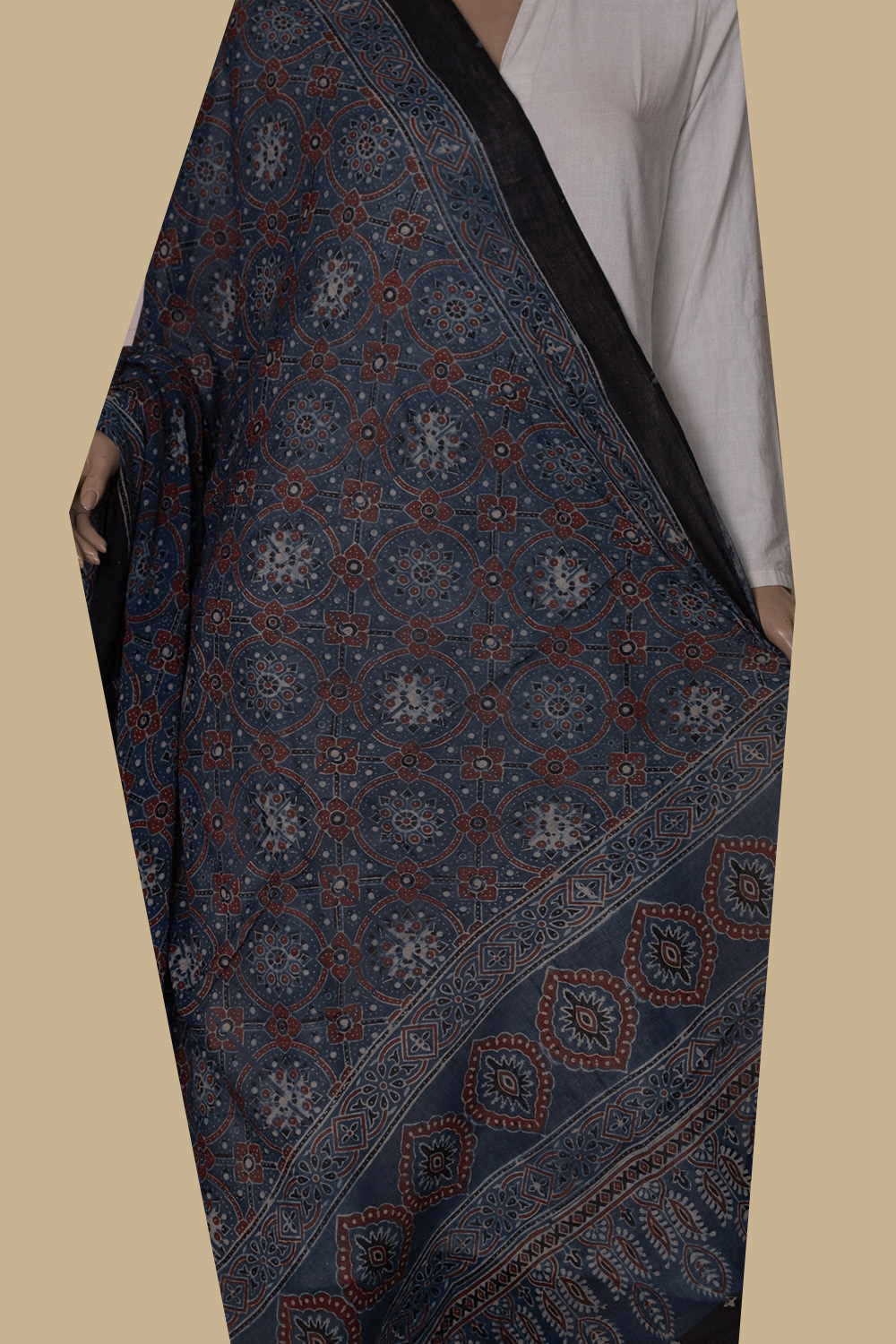 Ajrak Cotton Dupatta - Matkatus 
