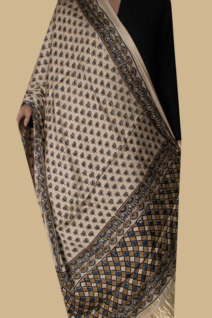 Ajrak Dupatta - Matkatus 