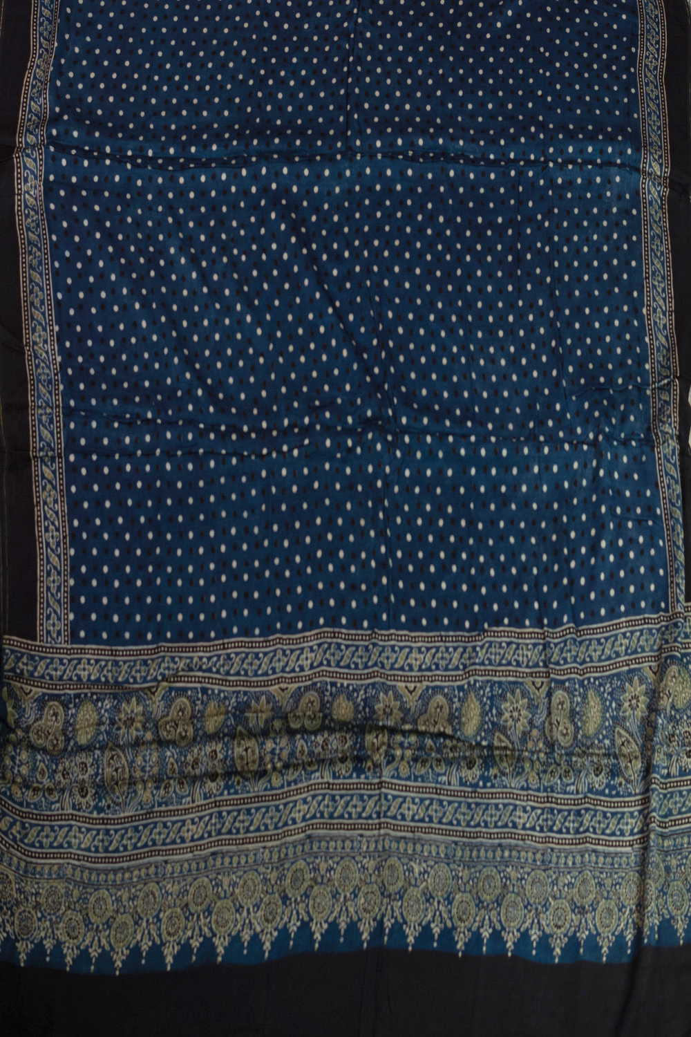 Unstitched Suits - Matkatus 