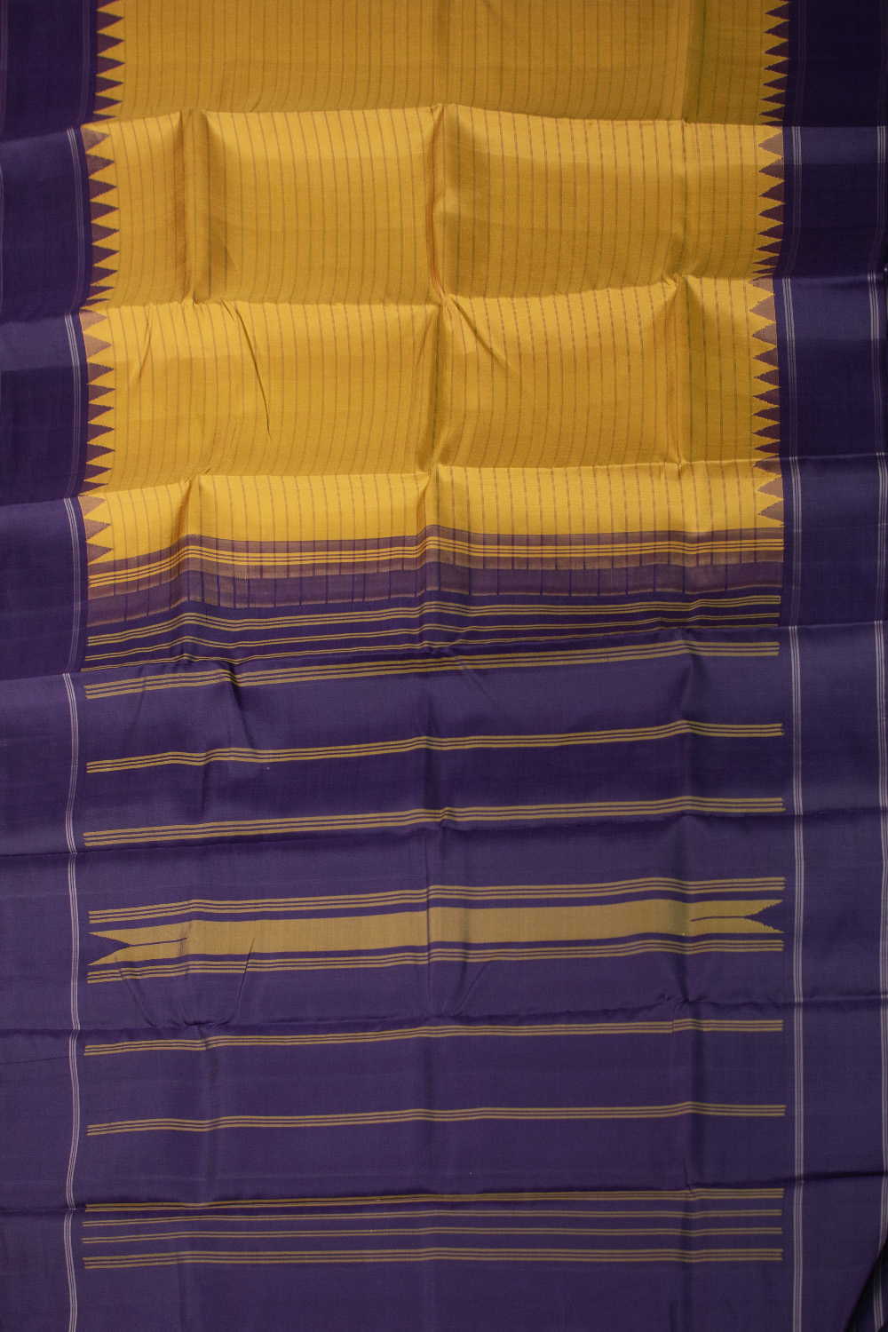 Patt Sarees - Matkatus 