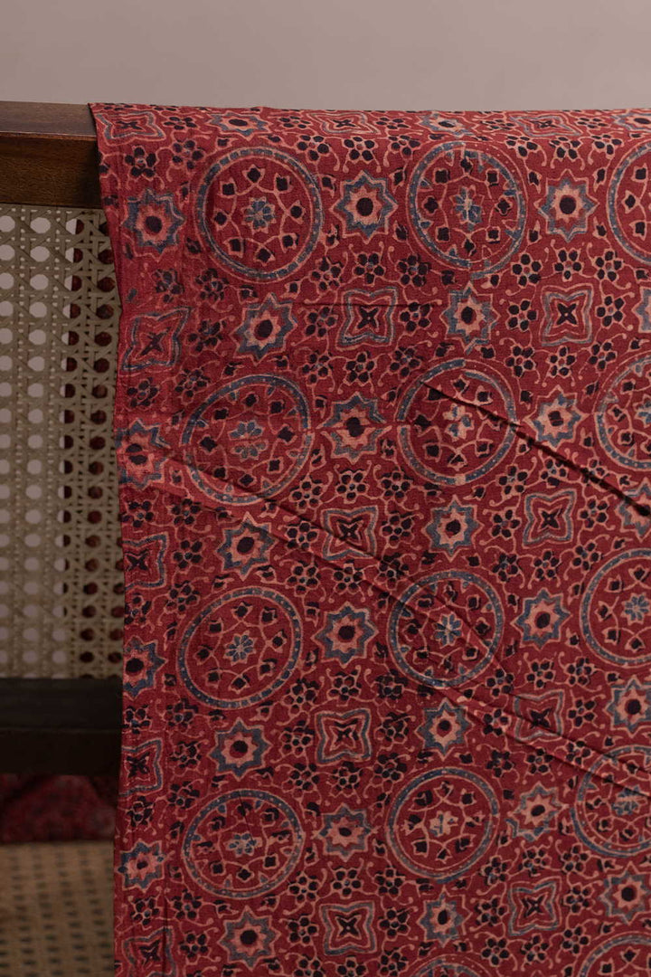 Ajrak Fabrics - Matkatus 