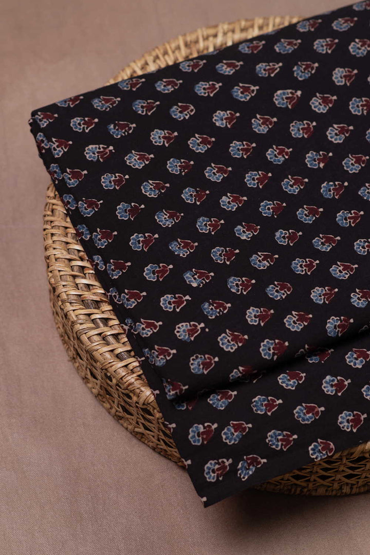 Ajrak Fabric - Matkatus 
