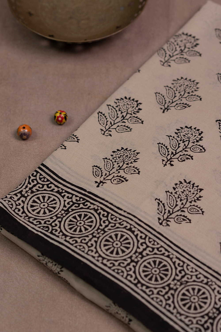 Mul Mul Cotton Saree - Matkatus 
