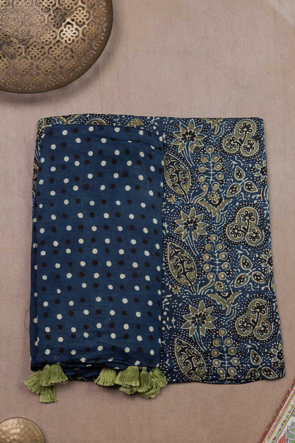 Unstitched Suits - Matkatus 