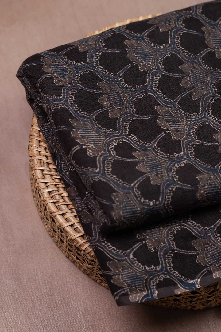 Ajrak Linen Fabric - Matkatus 