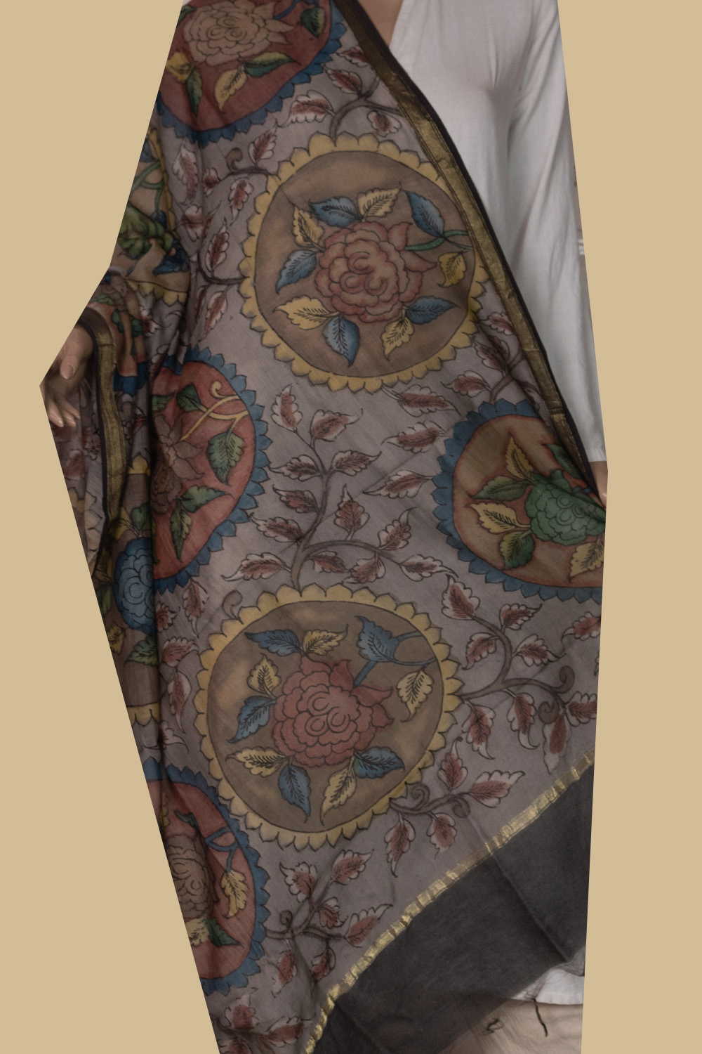 Hand Painted Dupatta - Matkatus 