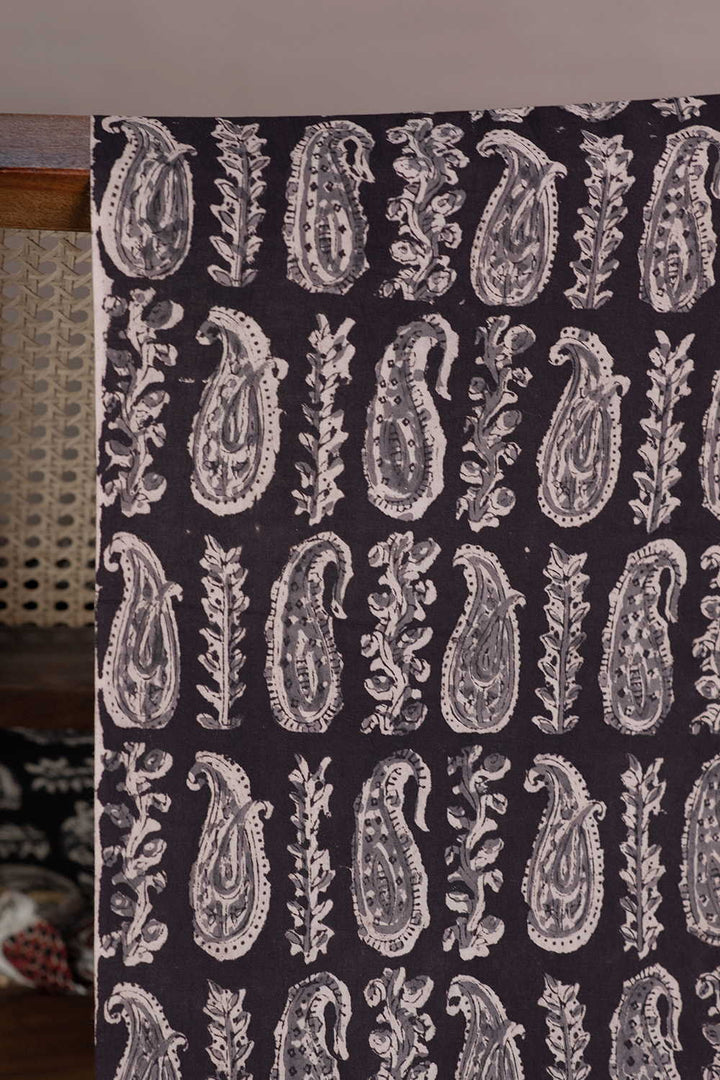 Printed Kalamkari Fabrics - Matkatus 