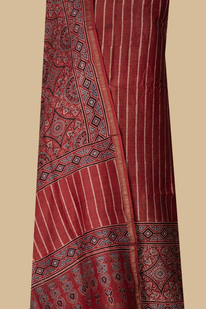 Ajrak Suits - Matkatus 