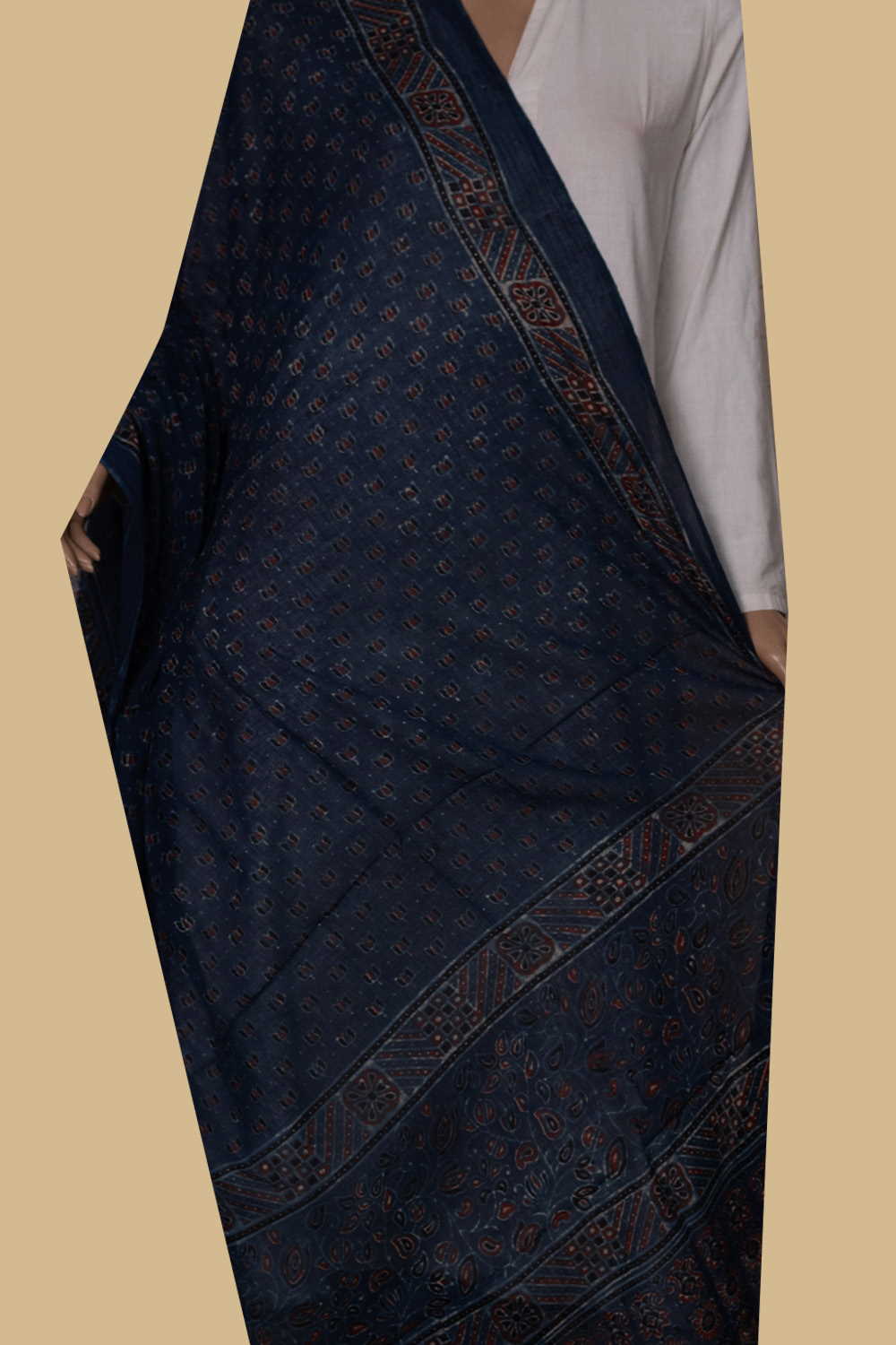 Ajrak Cotton Dupatta - Matkatus 