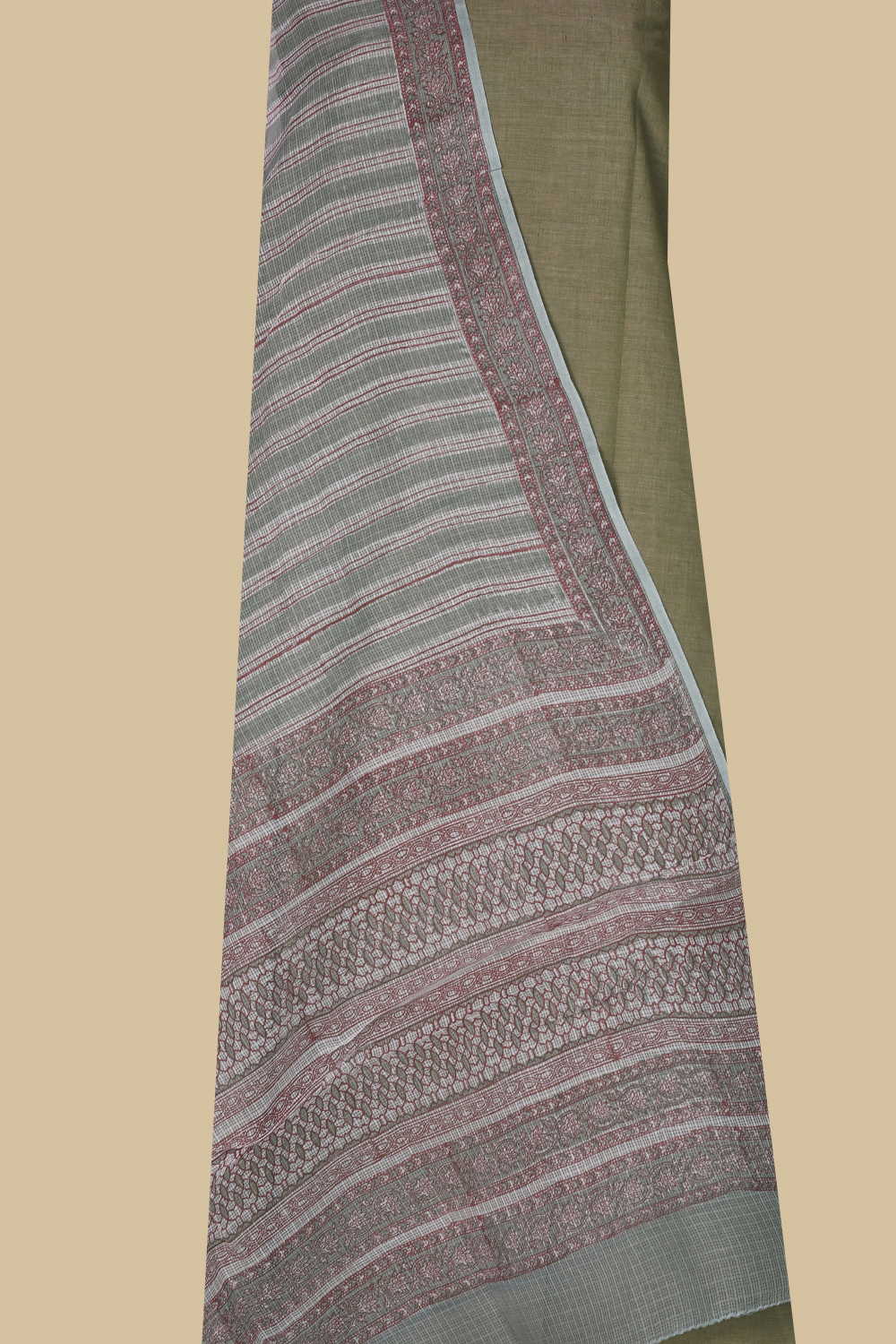 Top & Dupatta - Matkatus