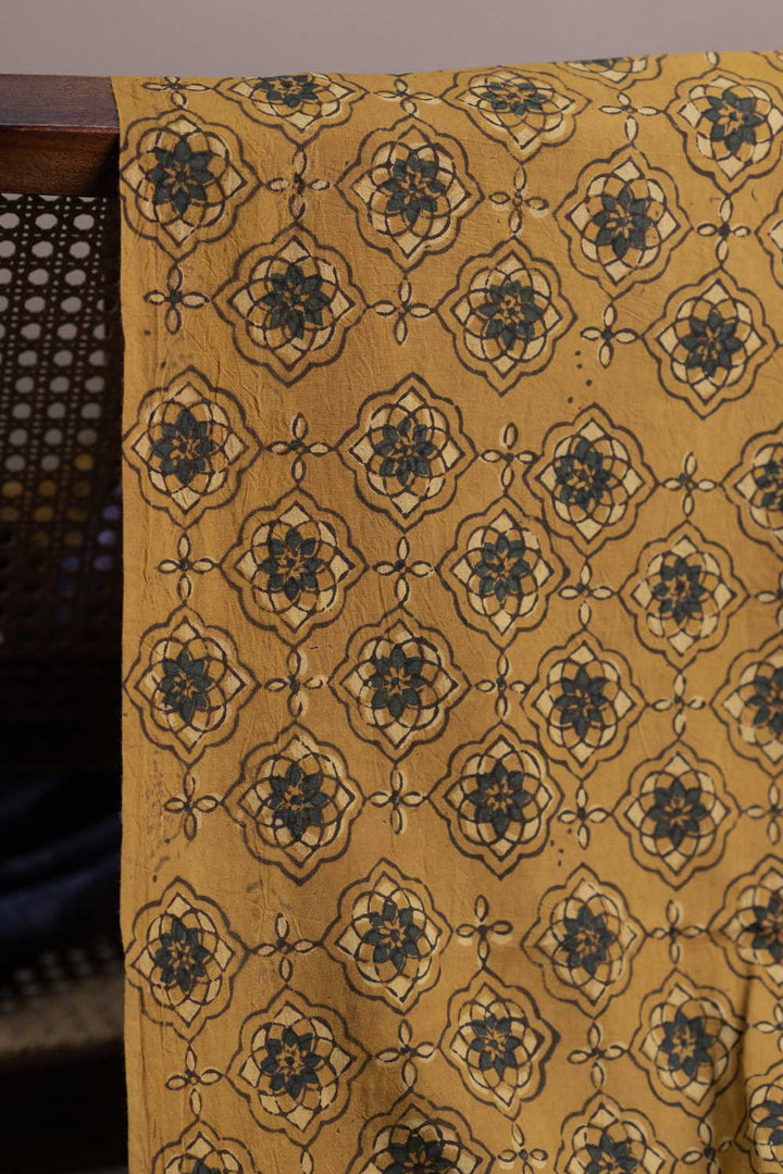 Ajrak Cotton Fabrics-Matkatus