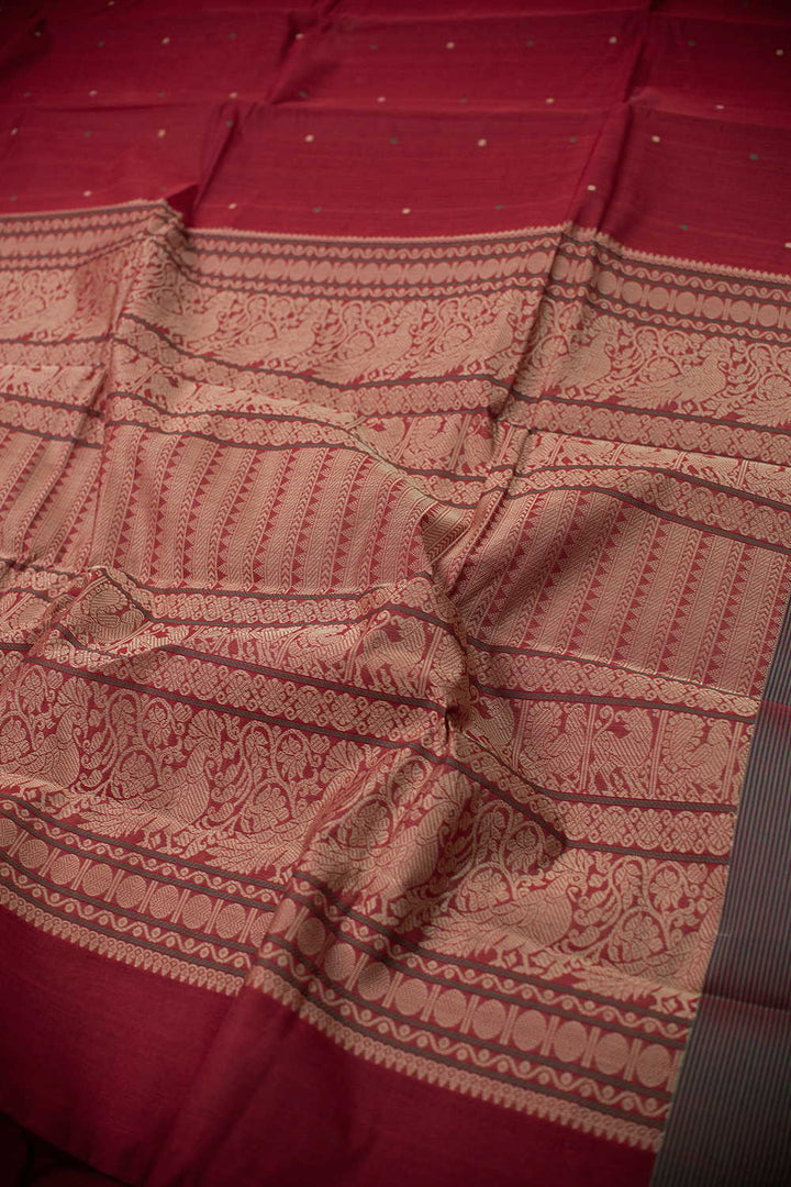 Sarees - Matkatus 