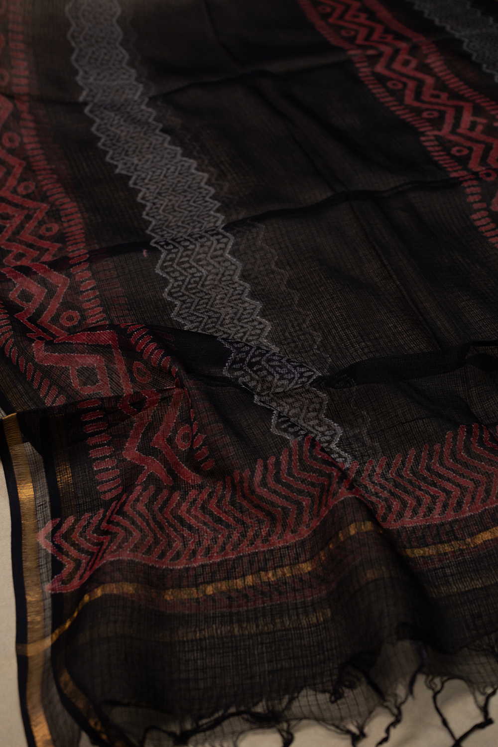 Block Printed Cotton Dupatta - Matkatus 