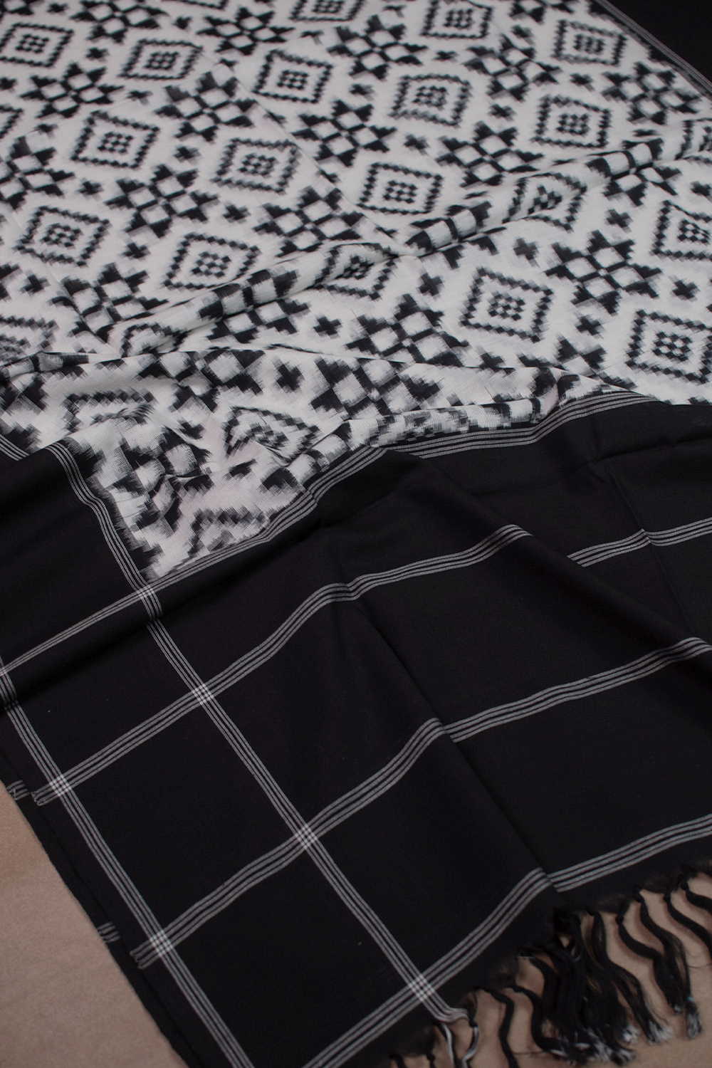 Cotton Dupatta - Matkatus 