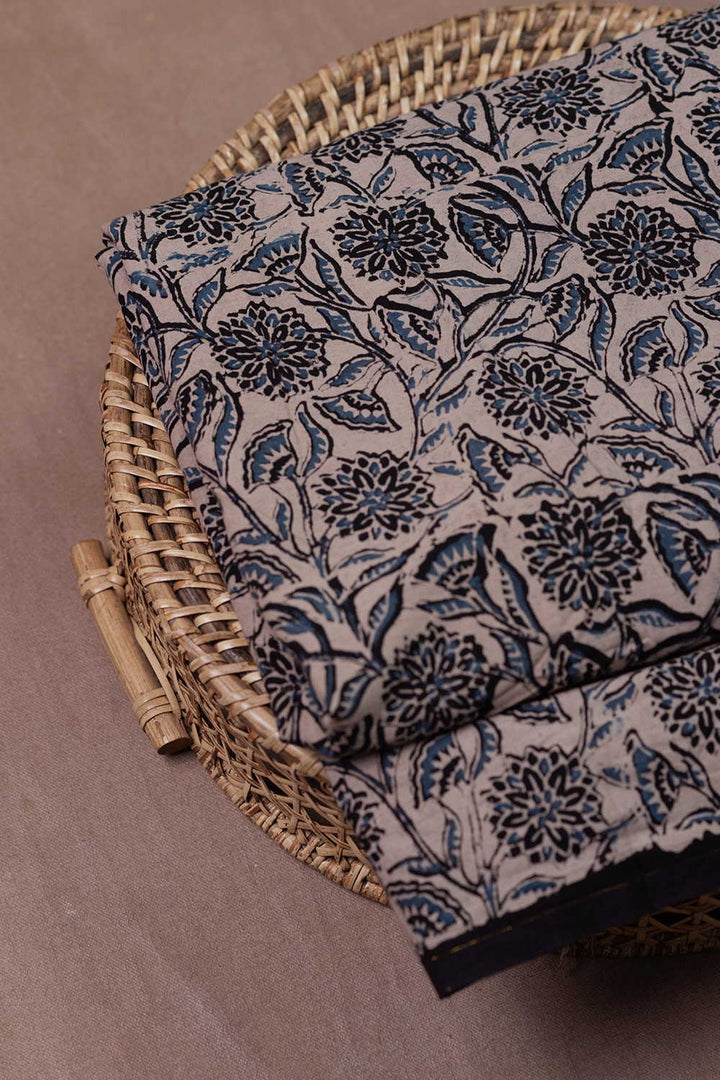 Block Printed Fabric - Matkatus 