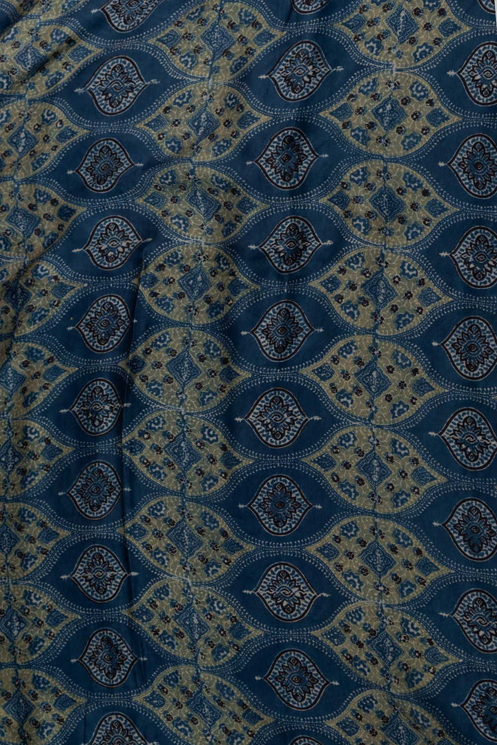 Silk Fabrics - Matkatus