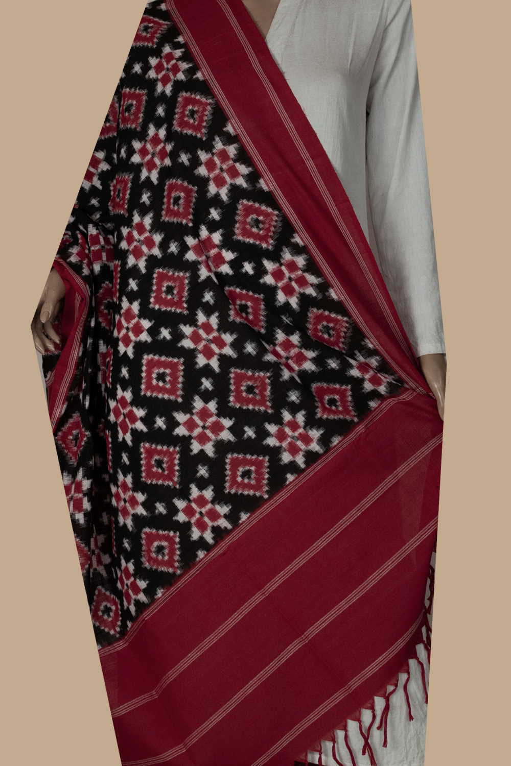 Handwoven Dupattas - Matkatus 