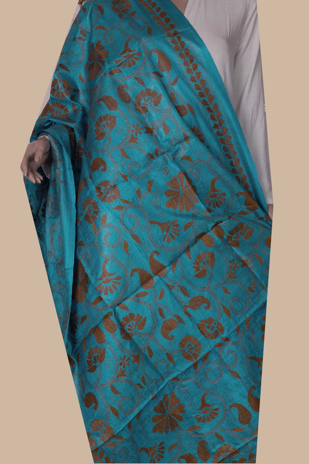 Kantha Silk Dupatta - Matkatus 