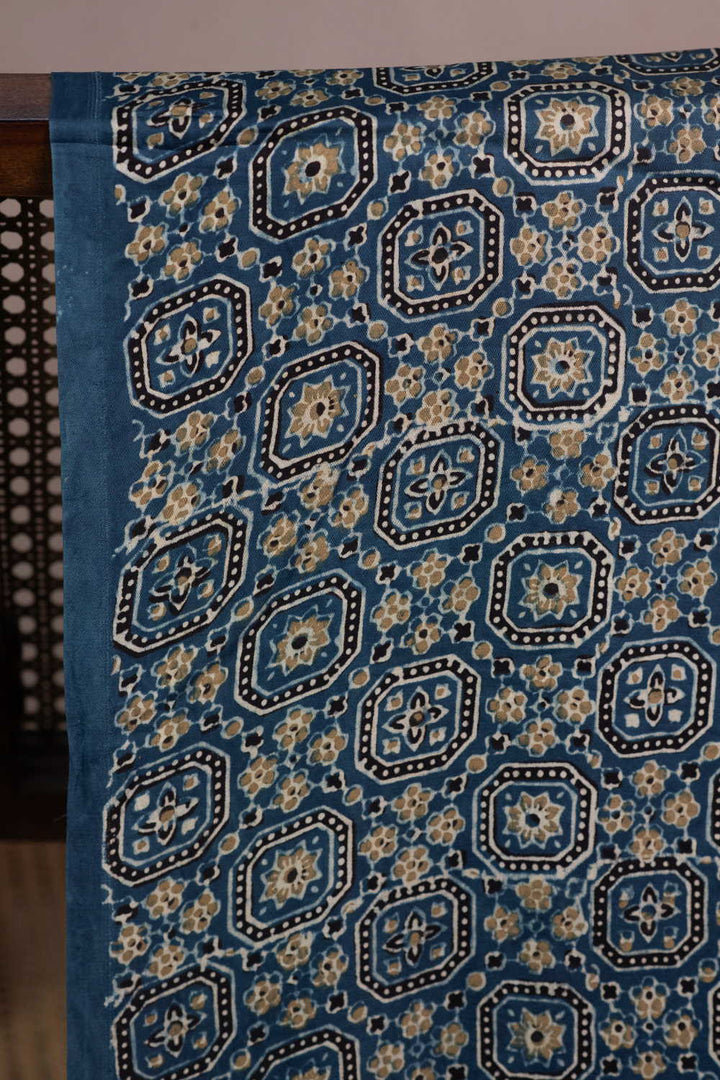 Ajrak fabrics - Matkatus