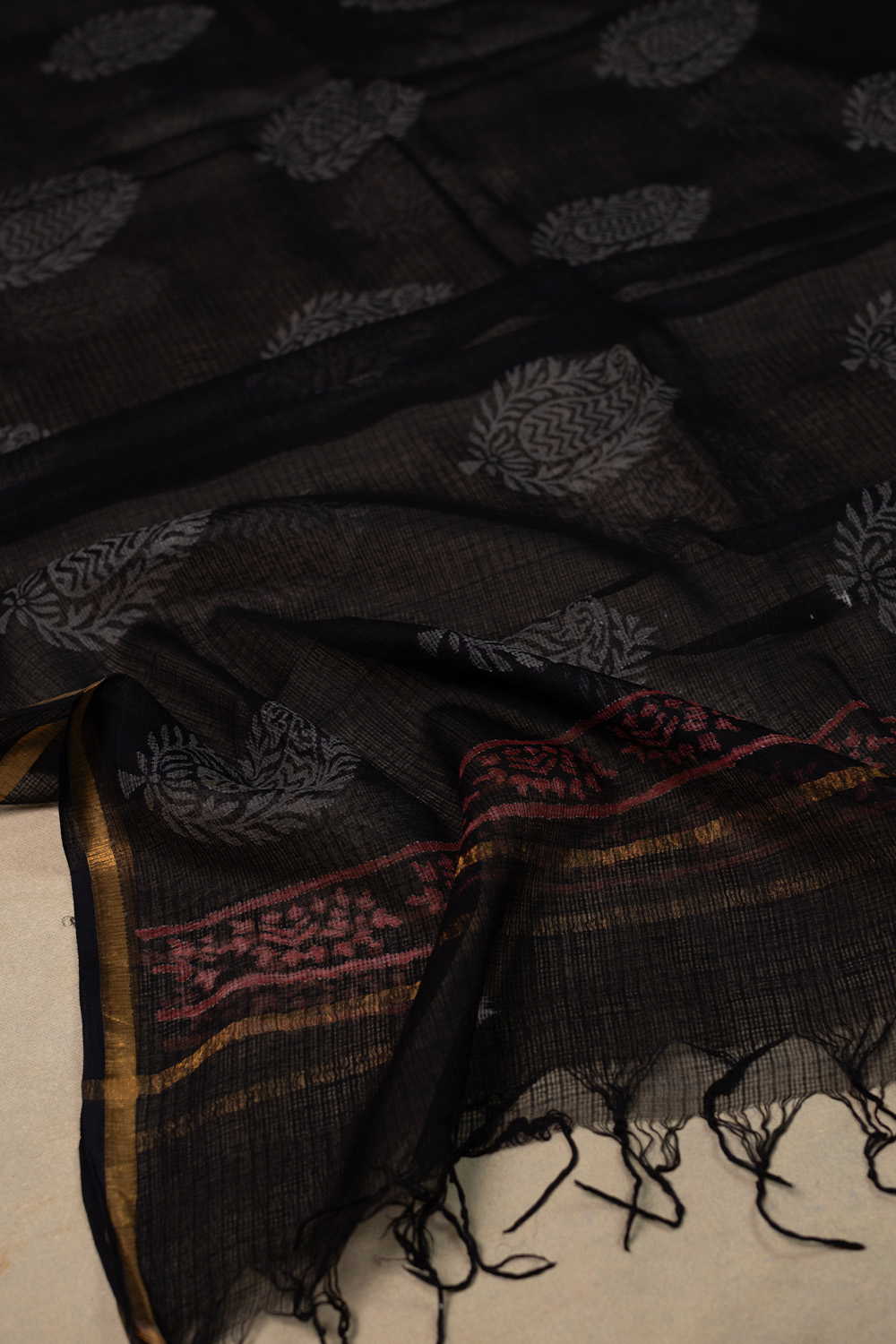 Block Printed Cotton Dupatta - Matkatus 