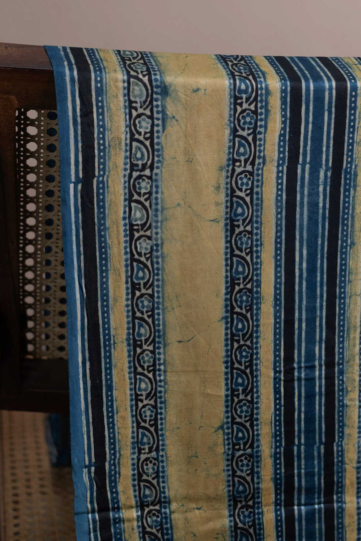 Silk Fabrics - Matkatus