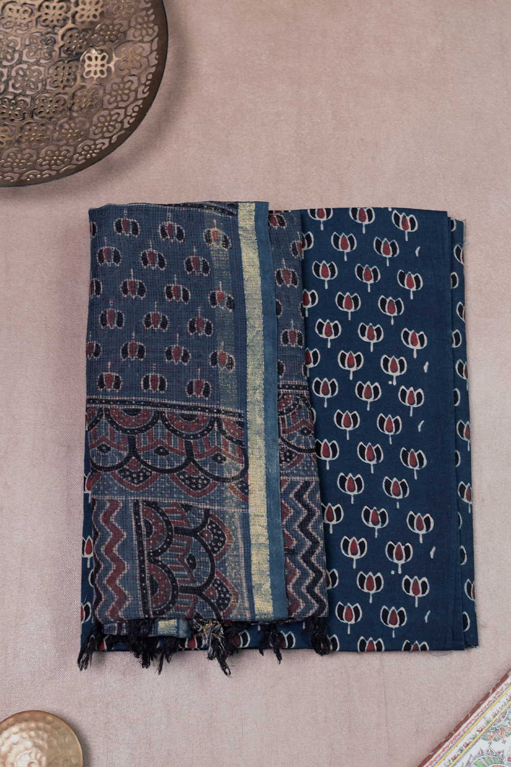 Ajrak print Suits-Matkatus 