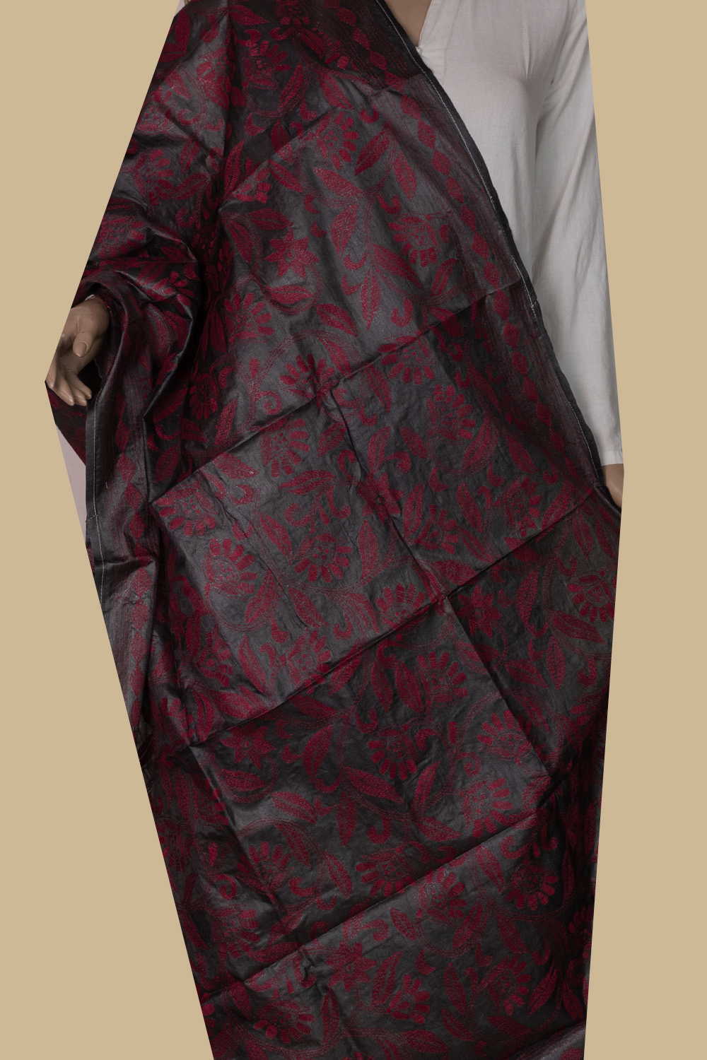 Kantha Silk Dupatta - Matkatus 