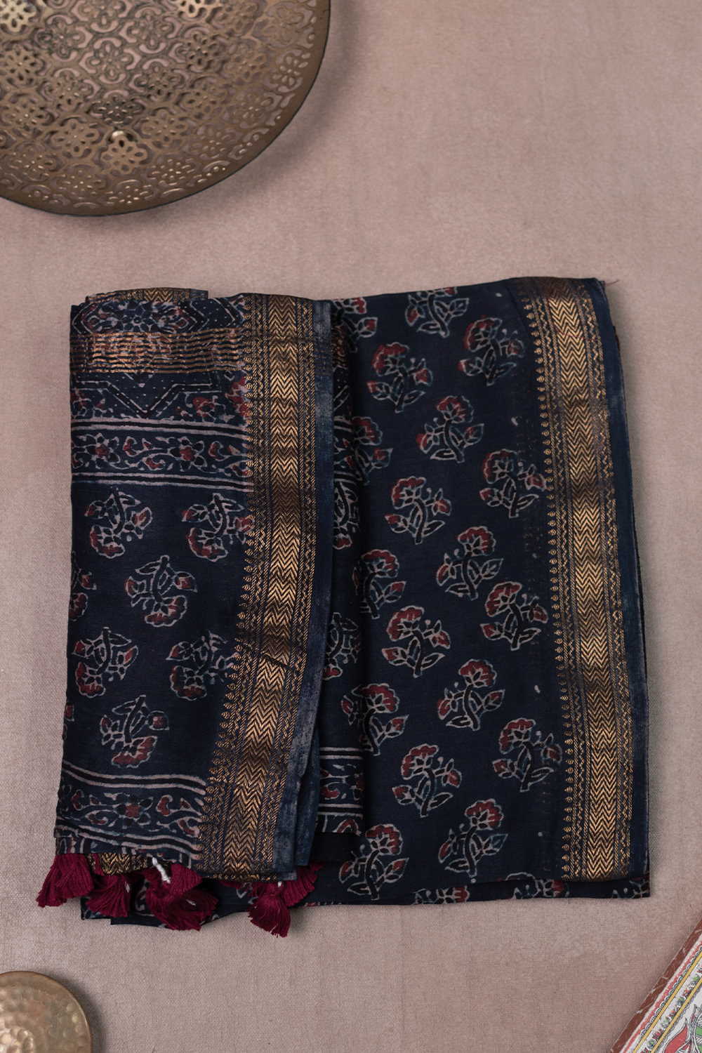 Ajrak Suits-Matkatus 