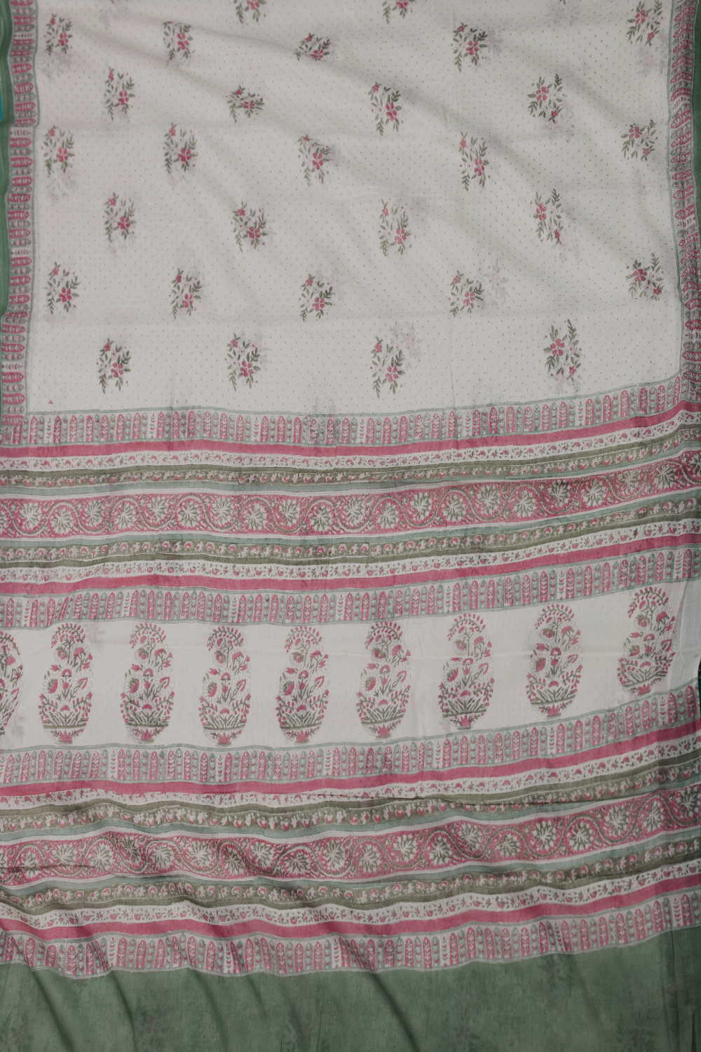 Mul Mul Cotton saree - Matkatus
