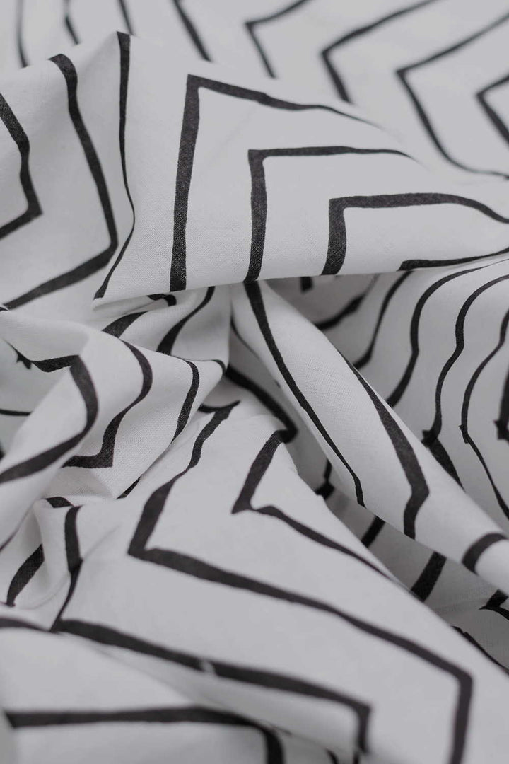 Chevron on Cream Sanganeri Cotton Fabric - 0.6m