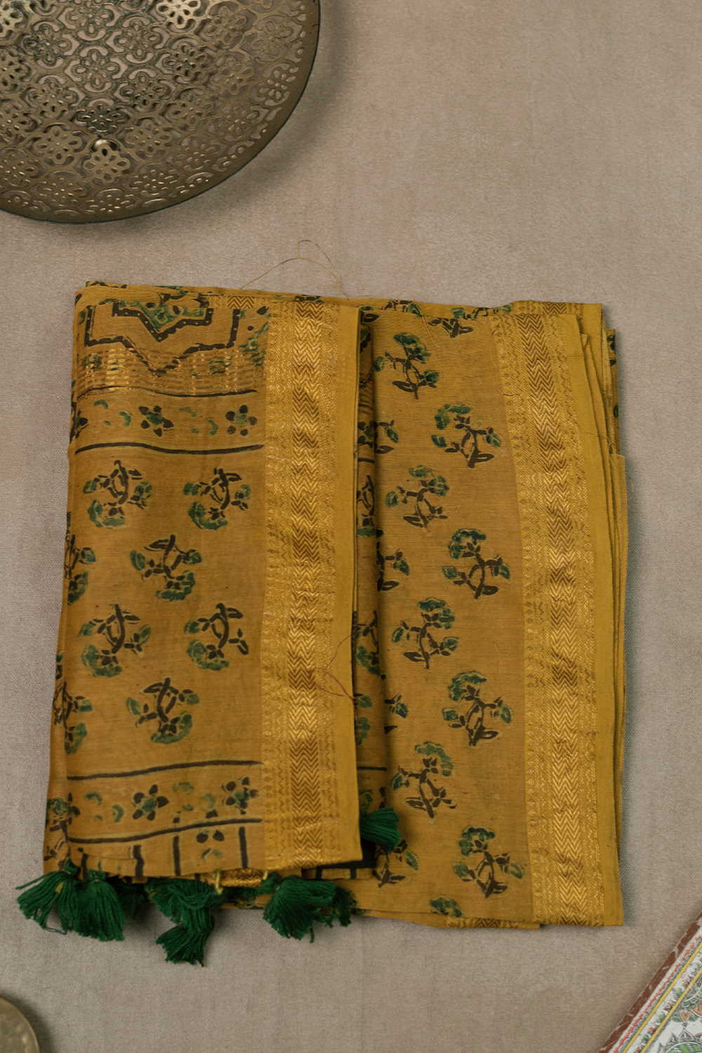 Ajrak Suits-Matkatus 
