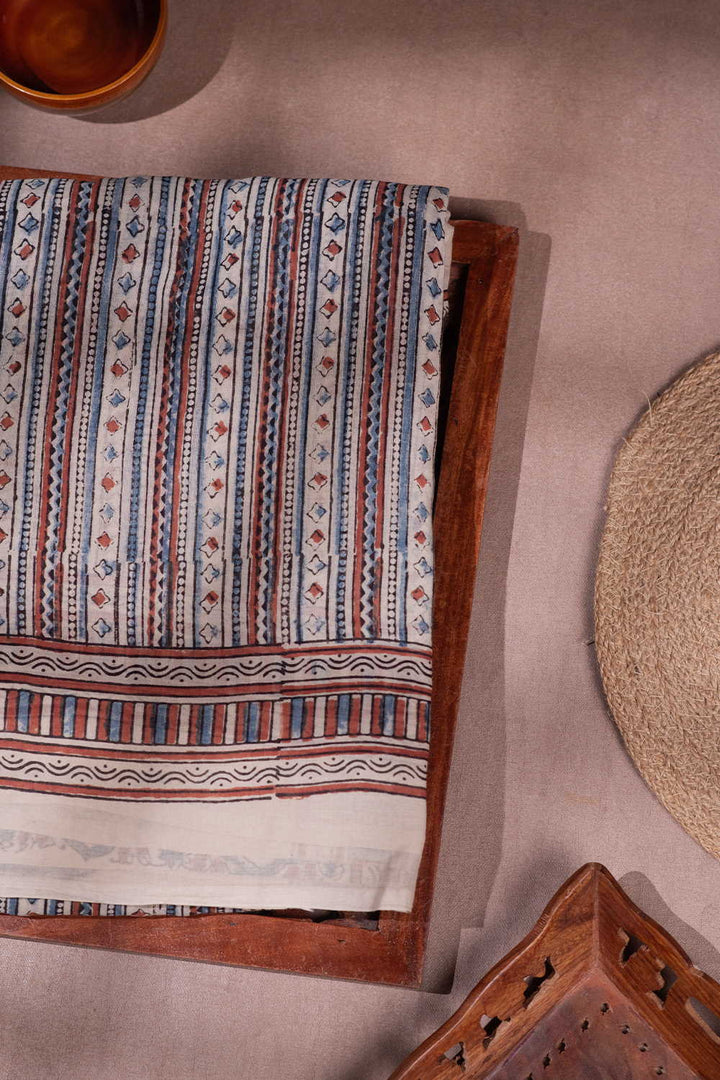 Sarees - Matkatus 