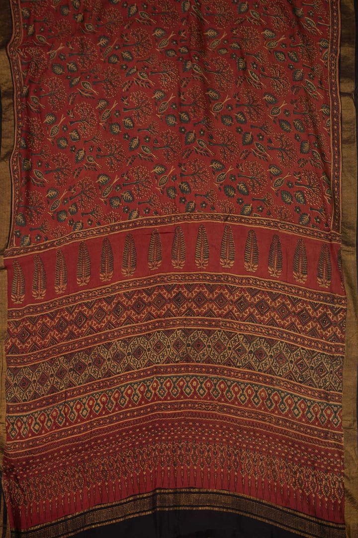 Sarees - Matkatus