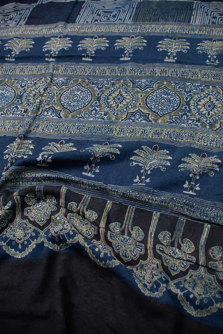 Sarees - Matkatus 