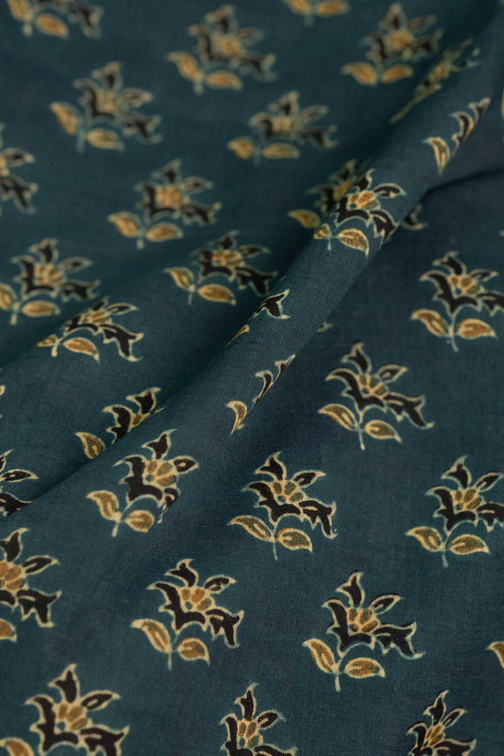 Ajrak Fabric - Matkatus