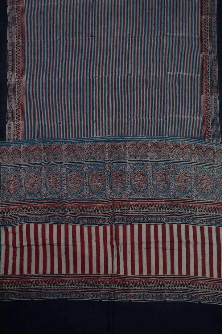 Unstitched Suits - Matkatus 