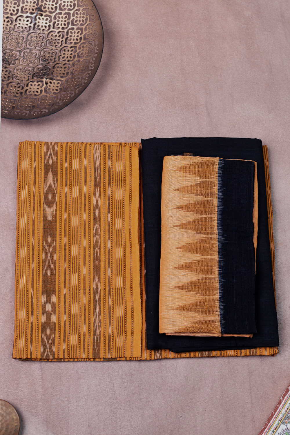 Orissa Ikat Suits-Matkatus 