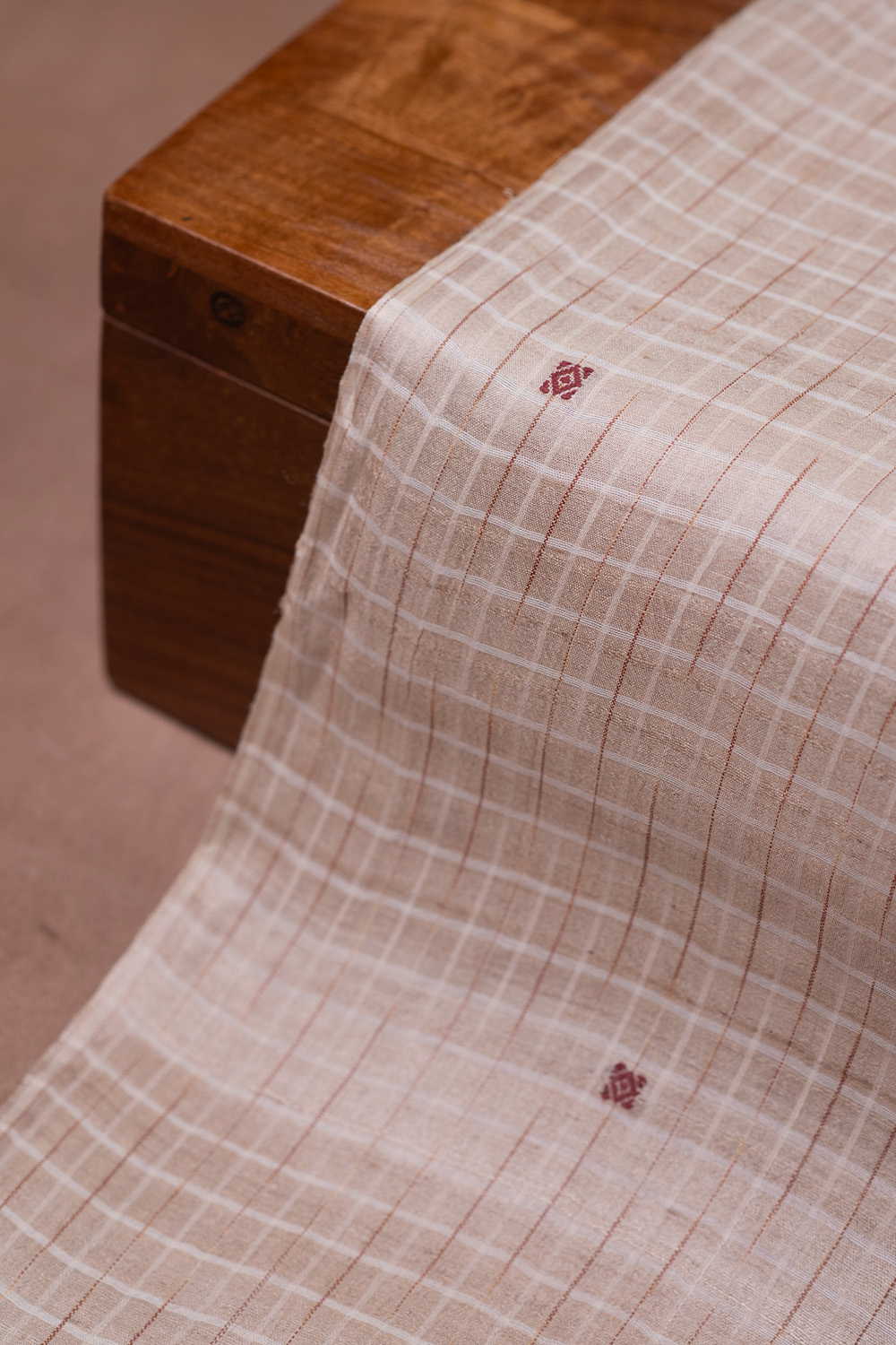 Silk Fabrics - Matkatus