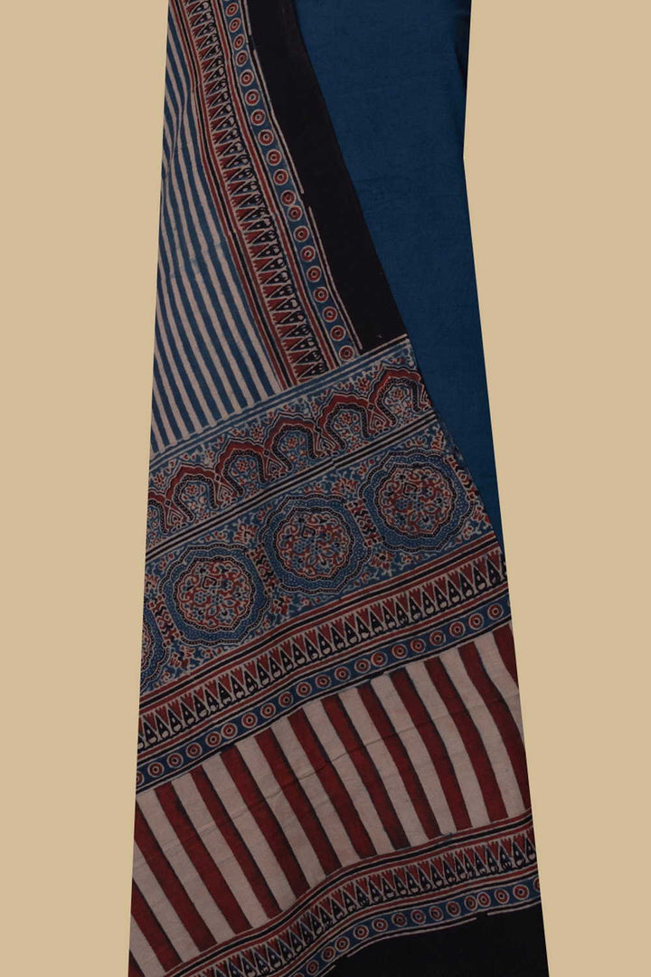 Unstitched Suits - Matkatus 