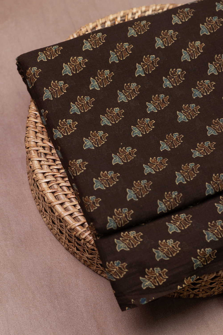 Ajrak Fabric - Matkatus
