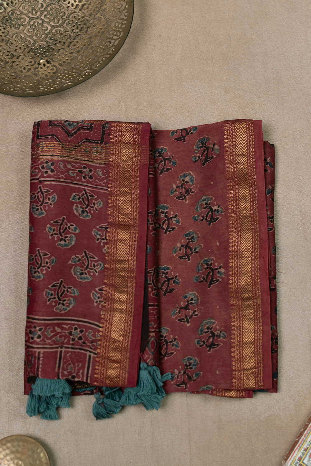 Ajrak Suits-Matkatus 