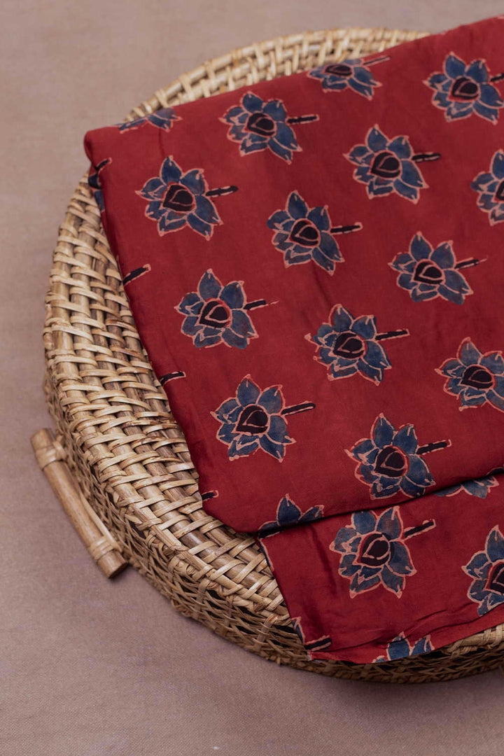 Silk Fabrics - Matkatus
