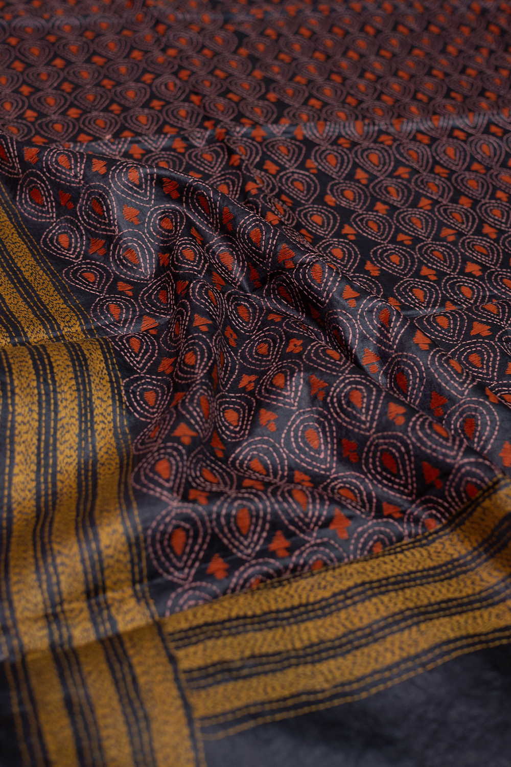 Embroidered Dupatta - Matkatus 