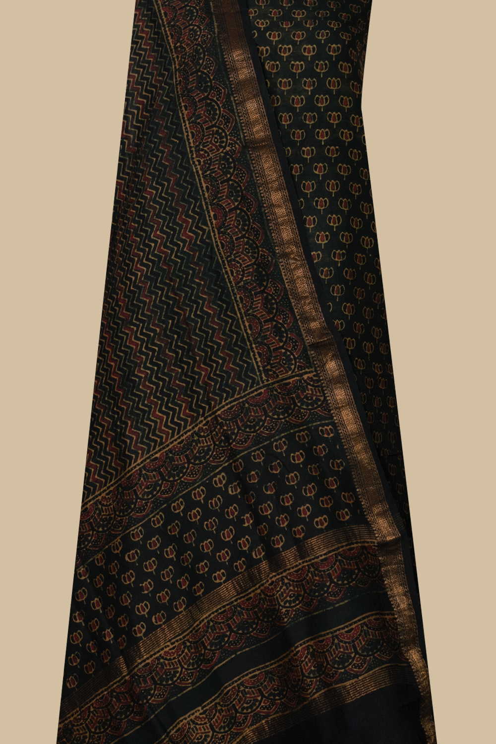 Unstitched Suits-Matkatus 