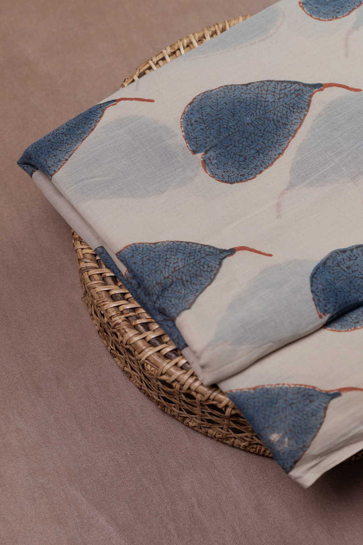 Leaf - Cream Ajrak Mul Cotton Fabric - 0.6m
