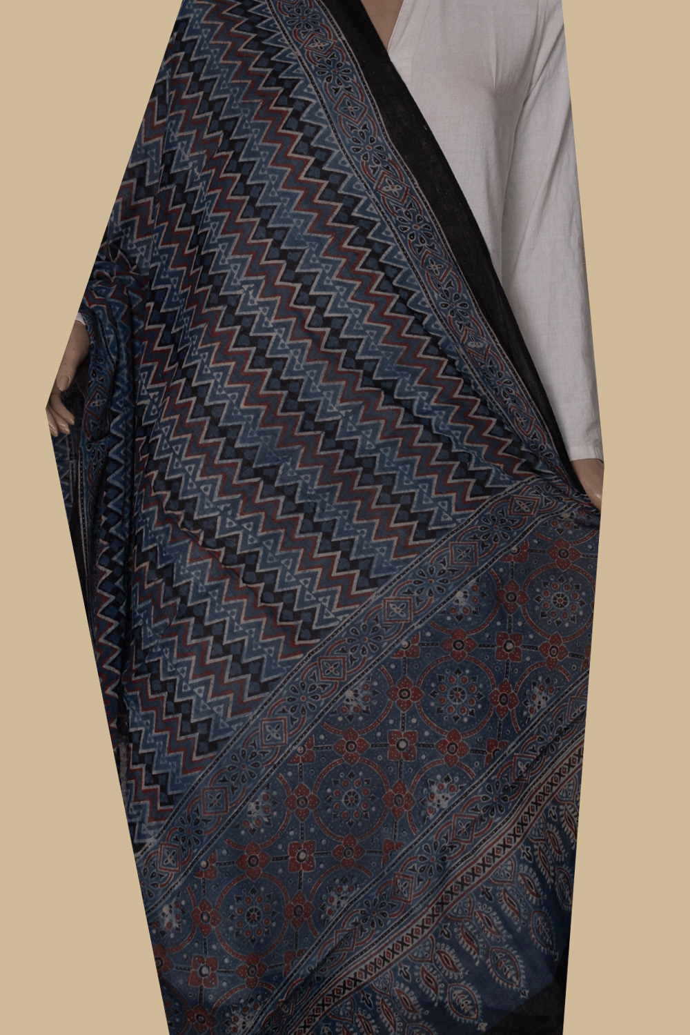Ajrak Cotton Dupatta - Matkatus 